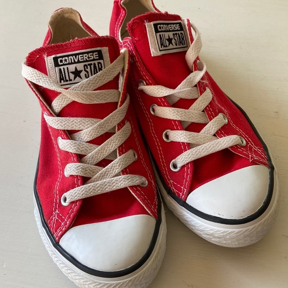 red converse size 3
